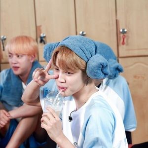 Meet your Posher, Genevee